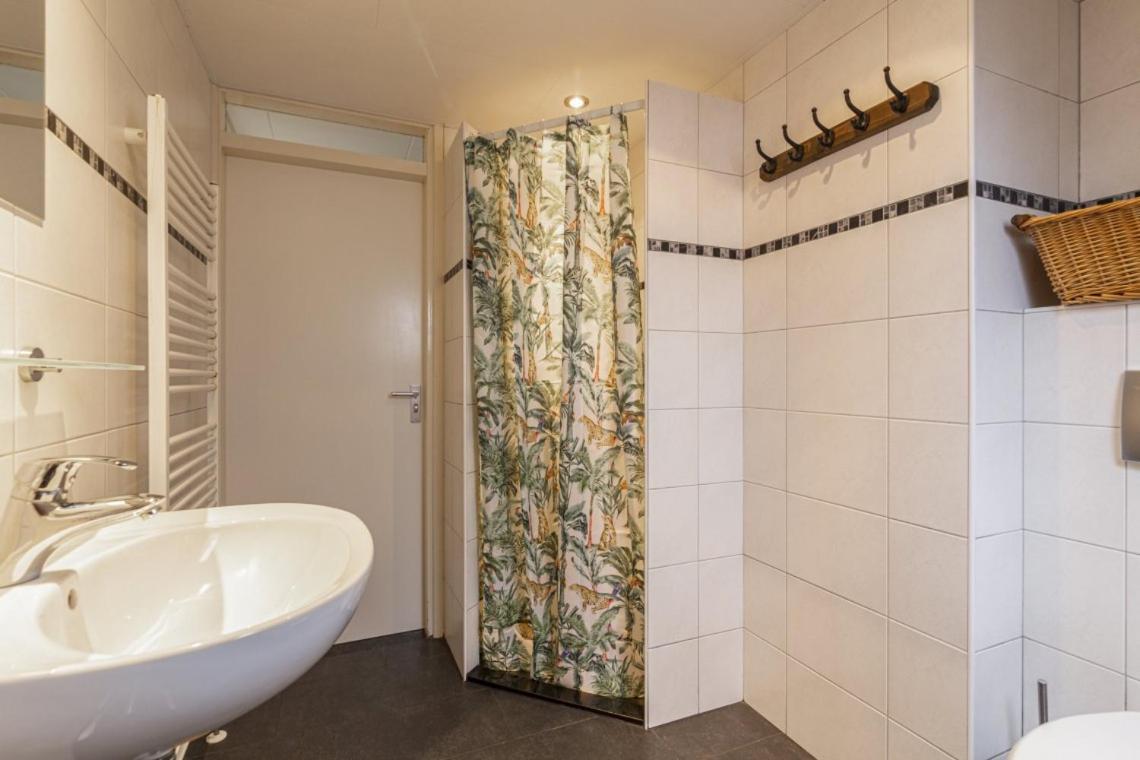 Rustig Gelegen Woning In Het Groen Nr 140 Simpelveld Bagian luar foto